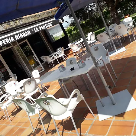 Pension Nigran ゲストハウス *